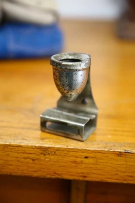 Cenicero de tablero de auto vintage soporte de fósforo Hot Rat Rod accesorio antiguo Foto 1 de 4