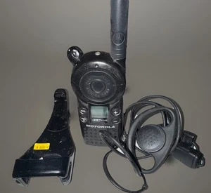 Radio Motorola (CLS1110) 2 vie con batteria/clip cintura/auricolare testata funzionante - Foto 1 di 4