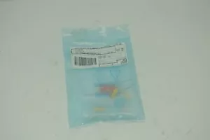 6 Stück Amphenol Connex 242201 Stecker Adapter SMA auf UMC Buchse ACX2148-ND - Bild 1 von 4