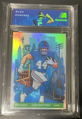 Tarjeta de arte personalizada Cam Skattaboo en una losa graduada Foto 1 de 2