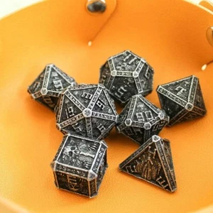 Chunky Black Crypt Metall Würfel Set - Bild 1 von 10