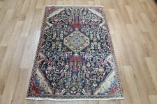 OLD HANDMADE PERSIAN RUG OF TRADITIONAL FLORAL DESIGN 137 X 90 CM - 4'6 X 3 FT 