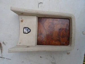1998-2003 JAGUAR XJ8 XJR Vanden Plas Rear Seat Center Console Tan NAD Color Code - Picture 1 of 8