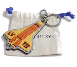 Autentico Portachiavi LOUIS VUITTON MP2215 Portocle Mascotte Razzo gomma #4614 - Foto 1 di 13