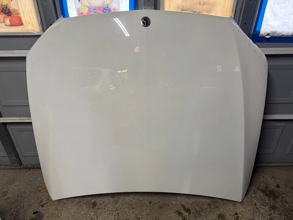 Mercedes Benz Clase E E300 W213 2017 2018 2019 2020 capó sedán OEM Foto 1 de 4