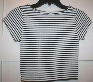 Forever 21 Damen Top gestreift gerippt cropped schwarz-weiß Größe Small - Bild 1 von 3