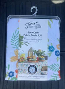 FIESTA Indoor Outdoor FABRIC TABLECLOTH  EASY CARE 60”x84” Oblong White Floral - Picture 1 of 7