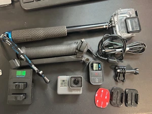 GoPro HERO5 Action Camera - Black Bundle with 3 batteries, remote, more - Picture 1 of 4