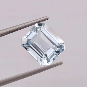 Piedra preciosa suelta corte radiante aguamarina azulada impecable grado natural A+ 8x6 mm - Imagen 1 de 4