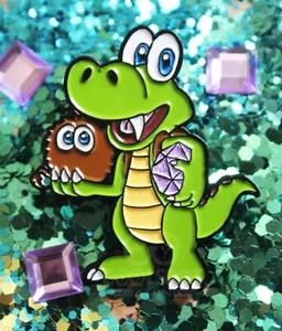 Croc PS1 Pin Badge - Picture 1 of 2