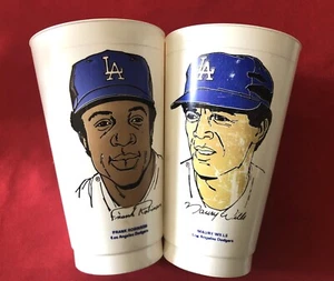 1970's 7-11 Los Angeles Dodgers Cup Lot of 2 Frank Robinson & Maury Wills - Picture 1 of 1