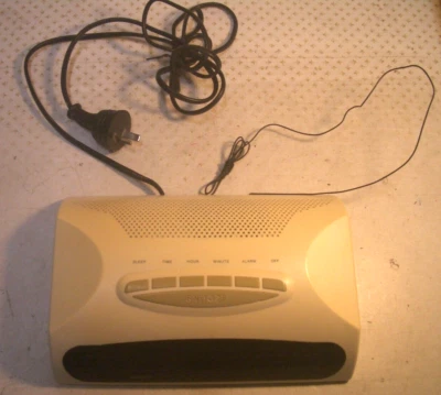 Sanyo Digital Clock Radio (used) - Sell for Charity - Image 1 of 4
