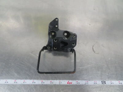 EB864 2018 18 YAMAHA STAR VENTURE TRANSCONTINENTAL RH SUPORTE DE ALMOFADA TRASEIRA DIREITA - Imagem 1 de 4