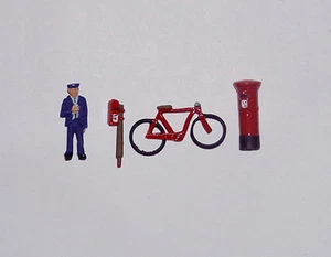 P&D Marsh OO Gauge Z7 Postman, bike and 2 postboxes PAINTED - Photo 1/1