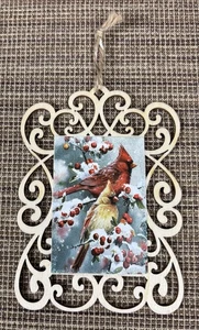 Büttenpapier Weihnachtsgrußkarte Ornament Holzrahmen & Band KARDINÄLE - Bild 1 von 4