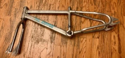 Cuadro Old School Bmx Se Racing Mini Ripper Horquilla GT Bullseye Soporte Inferior Foto 1 de 4