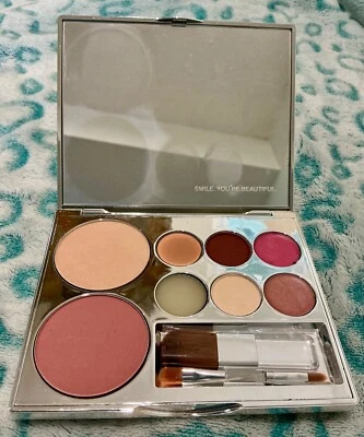 Paleta facial Tony & Tina EVOLVING BEAUTY color y cobertura - ¡Nueva en caja! RARO Foto 1 de 4