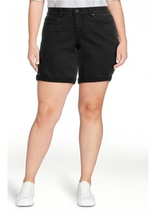 Time and Tru Women's Mid Rise Bermuda Short 10" Inseam Size 18 Color Black Wash - Picture 1 of 3