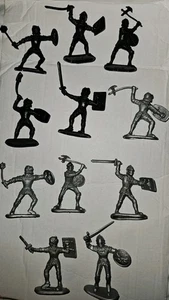 TM Gray & Black Medieval Knight Lot of 11 Toy Soldier Figures Vintage 1995 - Picture 1 of 11