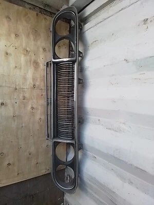 1974 1975 1976 1977 DATSUN 710 GRILLE Truck Nissan Vintage Nippon Minitruck  - Image 1 of 4