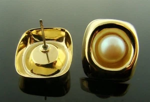 6 VINTAGE GOLD 18x16mm. RECTANGLE PIERCED EARRINGS WITH 8mm. PEARL CENTER 3338 - Picture 1 of 1