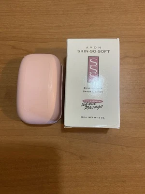 Vintage Avon Skin So Soft Shaving Soap Soft & Sensual 140g 5oz Bar Rare - Imagem 1 de 4