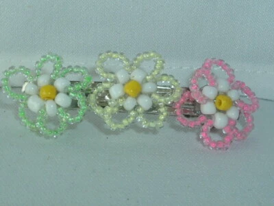 VINTAGE SEED BEAD FLOWER HAIR BARRETTE HAIR ACCESSORY  - Image 1 of 3
