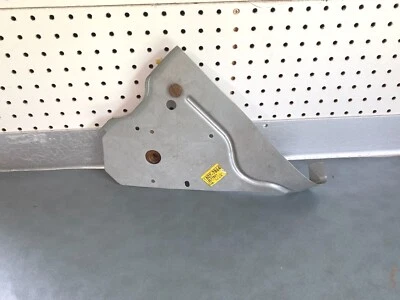 GM OEM NOS 15077864 Front Fender Inner Wheel House Panel 2002-2009 GMC Envoy Foto 1 de 3