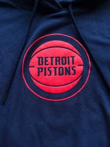 NWT Under Armour NBA Detroit Pistons Team Logo Hoodie Jacket Sz M Women’s - Picture 1 of 9