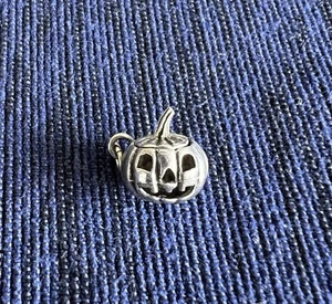 Halloween Jack-O-Lantern Silber Anhänger Charm - Bild 1 von 4