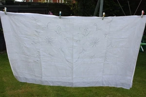 Nb871 Lovely Vintage Edwardian White Linen Embroidered Bedspread 70 x 88" VGC - Picture 1 of 7