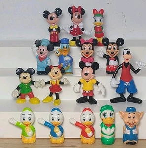 Lotto Vintage di 16 Personaggi Walt Disney Topolino PVC e Playset Figure (T13) - Foto 1 di 11