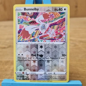 Pokémon Karte Bunnelby Reverse Holo 150/189 Schwert & Schild Darkness Ablaze - Bild 1 von 2