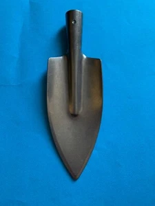 TITANIUM GARDEN SHOVEL - Picture 1 of 4