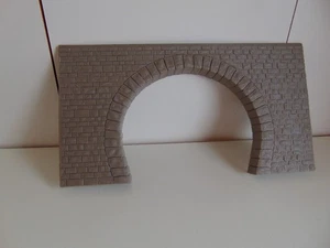 Modelleisenbahn ~ zweigleisiges Tunnelportal ~ Spur OO REF6135 - Bild 1 von 2