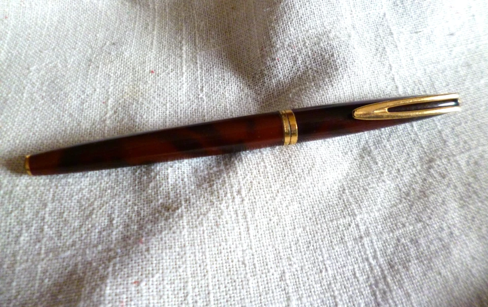 STYLO PLUME WATERMAN CF Laqué - Plume OR 18K - 1960/70- Numéroté J703369 - Photo 1/4