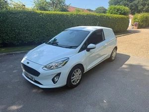 2019 FORD FIESTA VAN 1.1 PETROL VAN 1 OWNER FROM NEW PRICE IS PLUS VAT - Picture 1 of 23