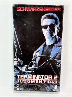 Terminator 2 Judgement Day VHS Carolco Live Watermark 1991 9852 Sealed!  READ - Image 1 of 4