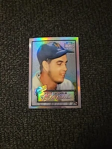 2001 Topps Archives Reserve Baseball Hoyt Wilhelm #392 Reprint Card SD4210 - Picture 1 of 2