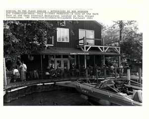 PRESSEFOTO - AUG 1993, VERMILION, OH, RESTAURANT BEI FRANCOIS - EINFACHER HÄNDLER - Bild 1 von 2