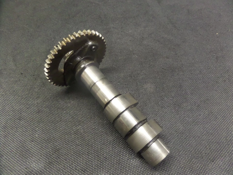 1985 年本田阴影 VT700C 后凸轮轴 — 第 1/1 张图片