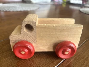 Camion giocattolo in legno - 5 pollici - Foto 1 di 6