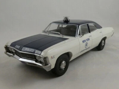 Chevrolet Biscayne New York State Police 1967 Black White Greenlight 19054 1:18 - Image 1 of 3