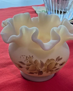 Fenton Schokolade Rosen Kamee Satin Pudding blickdicht 3 1/2" geraffter Rand Schüssel/Vase - Bild 1 von 6