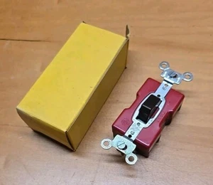 Unused HUBBELL 1253 PRESSWITCH PUSH BUTTON SWITCH 3-WAY 15A 120/270V BROWN BIN11 - Picture 1 of 3
