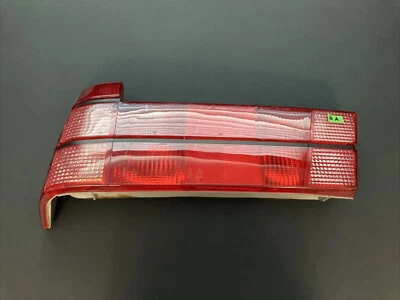 60546965 Alfa Romeo Milano / 75 поздней серии левый задний фонарь объектив - США версия - Изображение 1 из 4