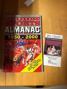 Libro de almanaque firmado autografiado por Tom Wilson "Biff" JSA Regreso al futuro P2 - Imagen 1 de 4