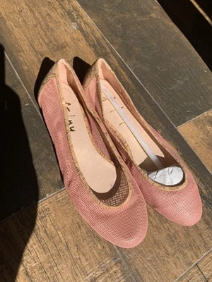 FS/NY WOMENS size 6 Mesh Light Pink Ballerina Flats! Never Worn! - Image 1 of 4
