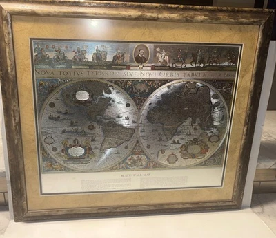 Винтажная настенная карта в рамке из золотой фольги Blaeu (16 x 20 дюймов) в рамке 23 x 27 дюймов - Изображение 1 из 4