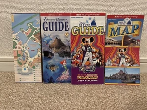 Disney GUIDE Guide MAP - Picture 1 of 3